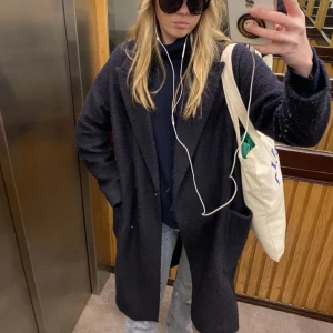 Carin Wester kappa - Fint skick, sparsamt använd  (Obs! Kolla mina andra annonser, allt under 150kr!)