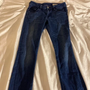 Lågmidjade jeans  - Är försmå för mig