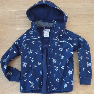 Jacka - Stl.128, 7-8år Gott skick