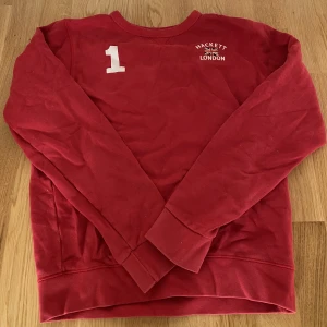 Hackett London Sweatshirt - Hackett London sweatshirt. Storlek: Boys 15-16. Är som en storlek S.