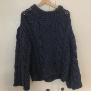 Nakd stickad tröja - Varm och go superfin färg, oversized 