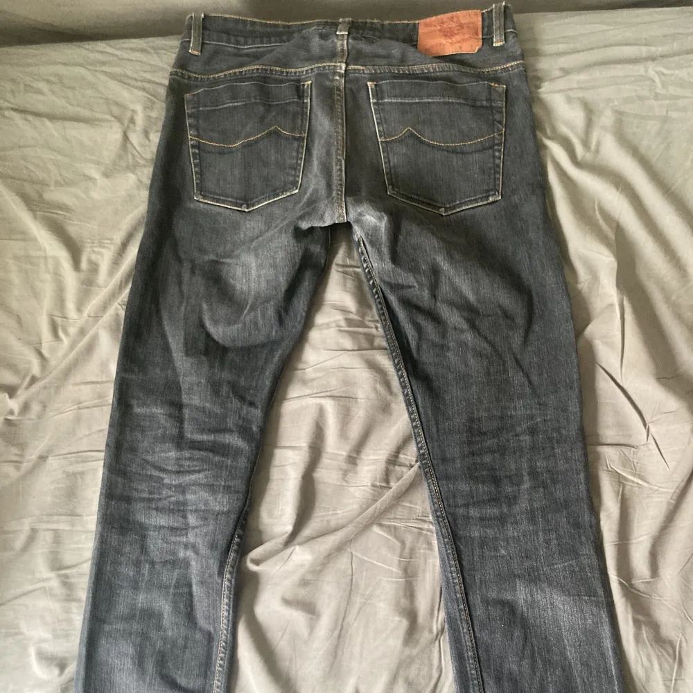 Mörkgråa Morris bleu de gene jeans, storlek 33/33 och är i mycket bra skick:). Jeans & Byxor.