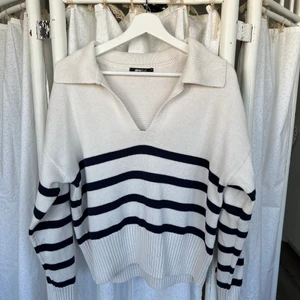 Randig tröja - Randig tröja från ginatricot i fint skick!