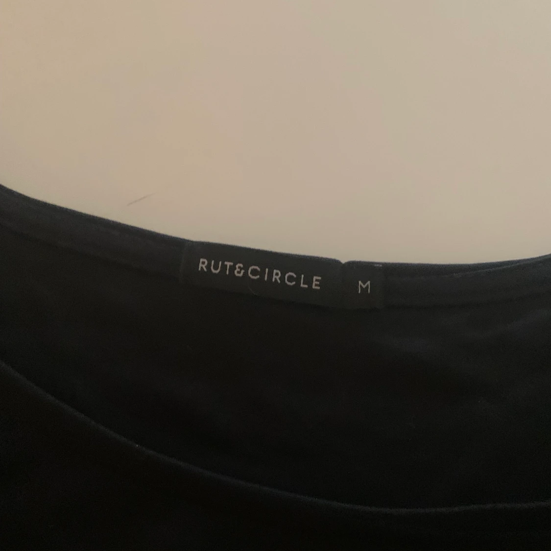 Tröja med knut  - 91