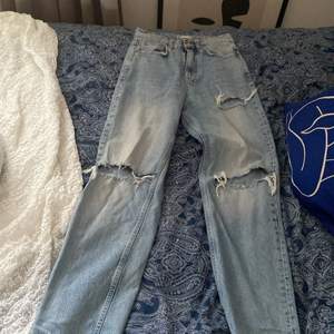 Jeans från Gina som aldrig är använda då jag köpte fel storlek 