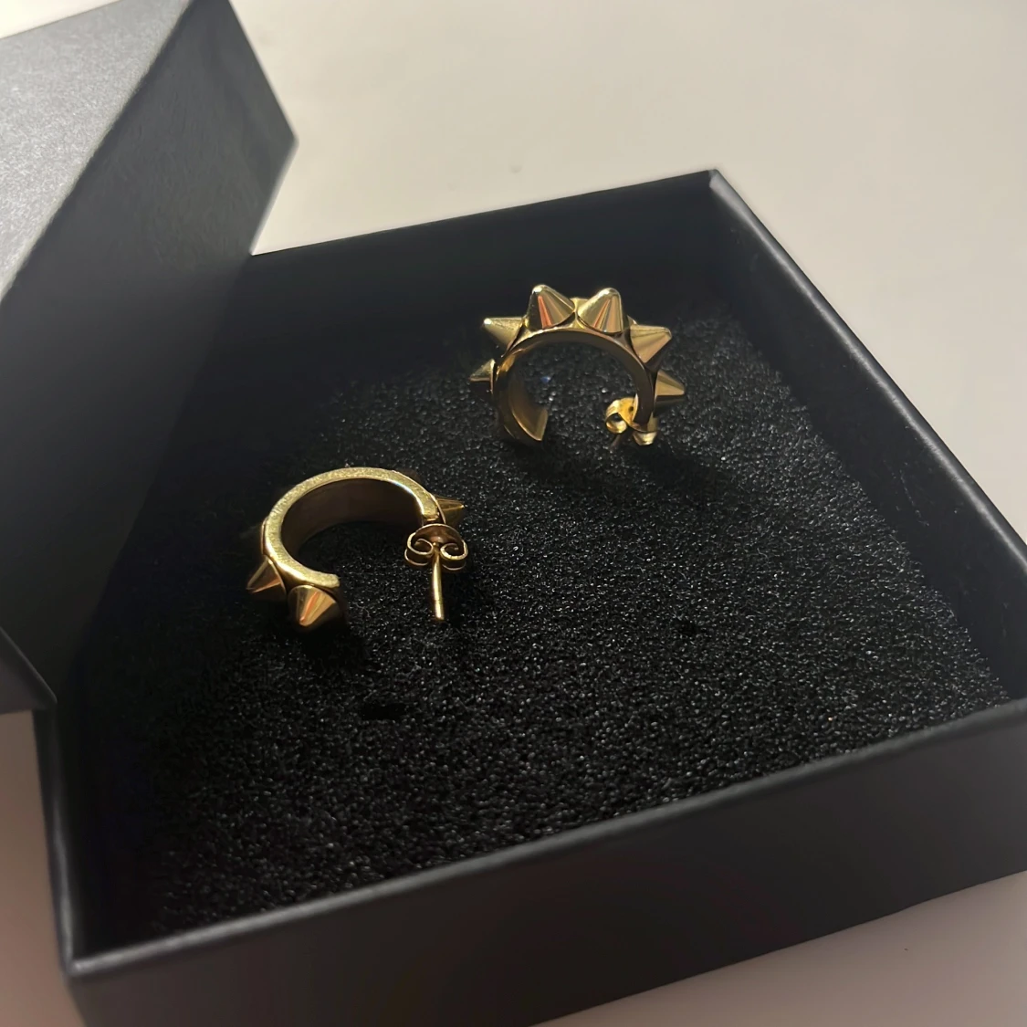 Edblad örhängen guld - 90