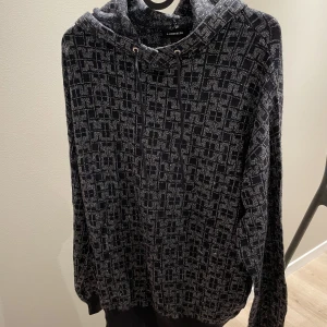 J.Lindeberg hoodie  - Hoodie från J.Lindeberg i stl XS.  (Stor i stl) 