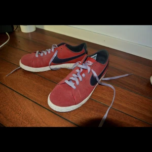 Oanvända nike skor - Helt oanvända och i mycket gott skick, storlek 39.