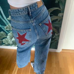 Jeans köpta från Gina tricot som jag sedan gjort tryck på. Aldrig använda. 