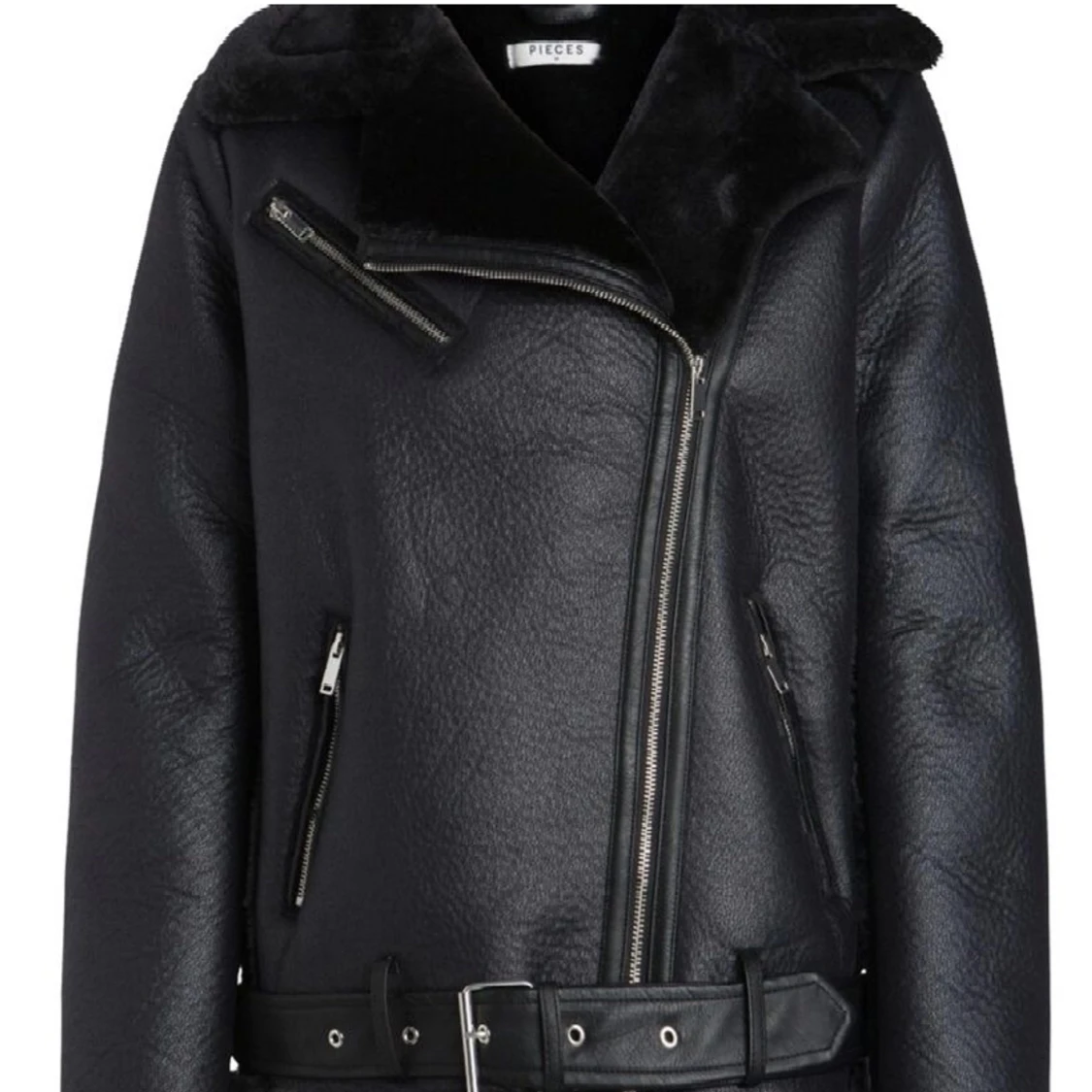 Jacka med päls  - 91