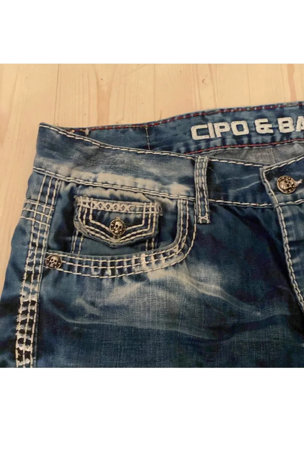 Snygga cipo & baxx jeans till salu. . Jeans & Byxor.