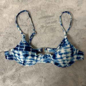 Bikiniöverdel oanvänd - Säljer denna oanvända bikiniöverdel med bygel 💗