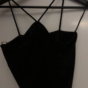 Linne - Säljer även denna kostade linne från Gina! Ingen användning löngre. Köpare står för frakt!