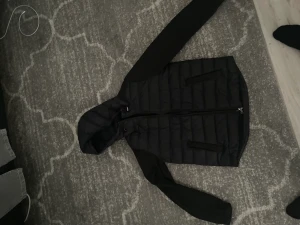 Polo ralph lauren water repellent jacket, Vår / höst regnjacka storlek m - Mycket bra skick använd typ 3 ggr säljer pga av har bytt stil!