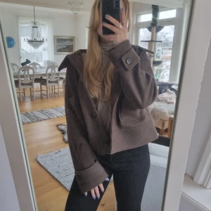 Kappahl kappa - En as snygg kappa ifrån kappahl, köpt förra året. Slutsåld online och i flera butiker! Strl M Köpt för 899 