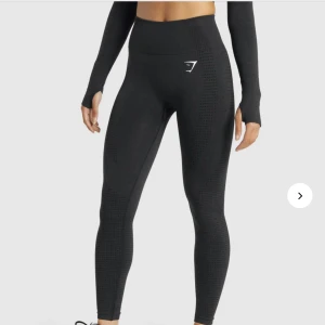 Tights - Intressekoll på mina gymshark tights, jättefint skick, kommer tyvärr ej till användning längre. 