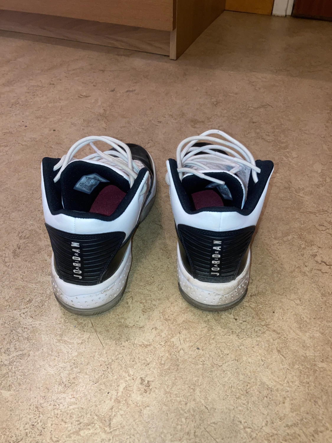 nike air jordan max aura 2 - 90