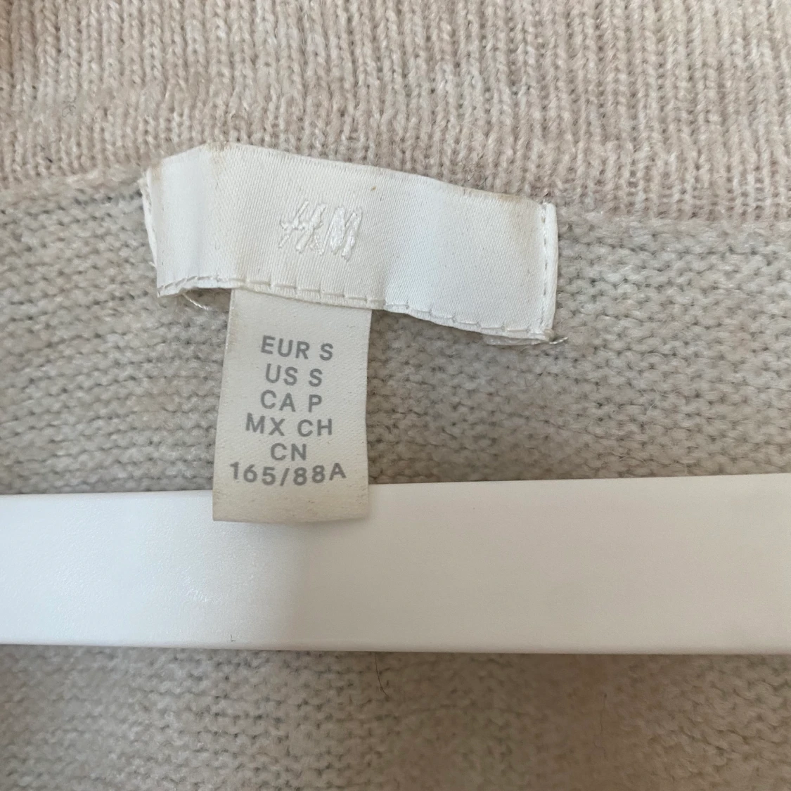 Beige v ringad tröja från hm - 90