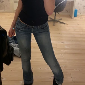 Jeans - Skit snygga jeans från only som tyvär är för små för mig. Dom är för korta på mig som är 1,60