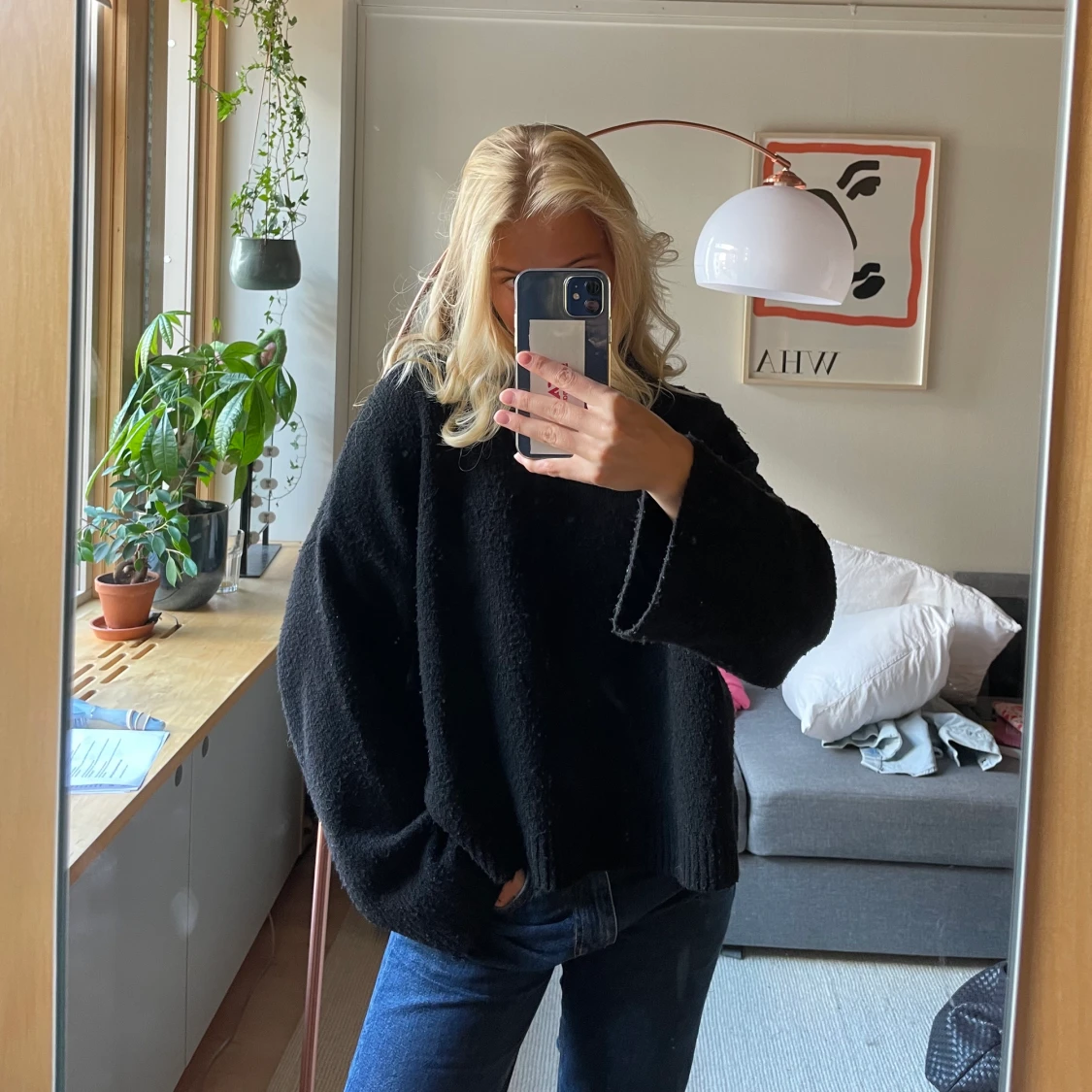 Svart stickad tröja