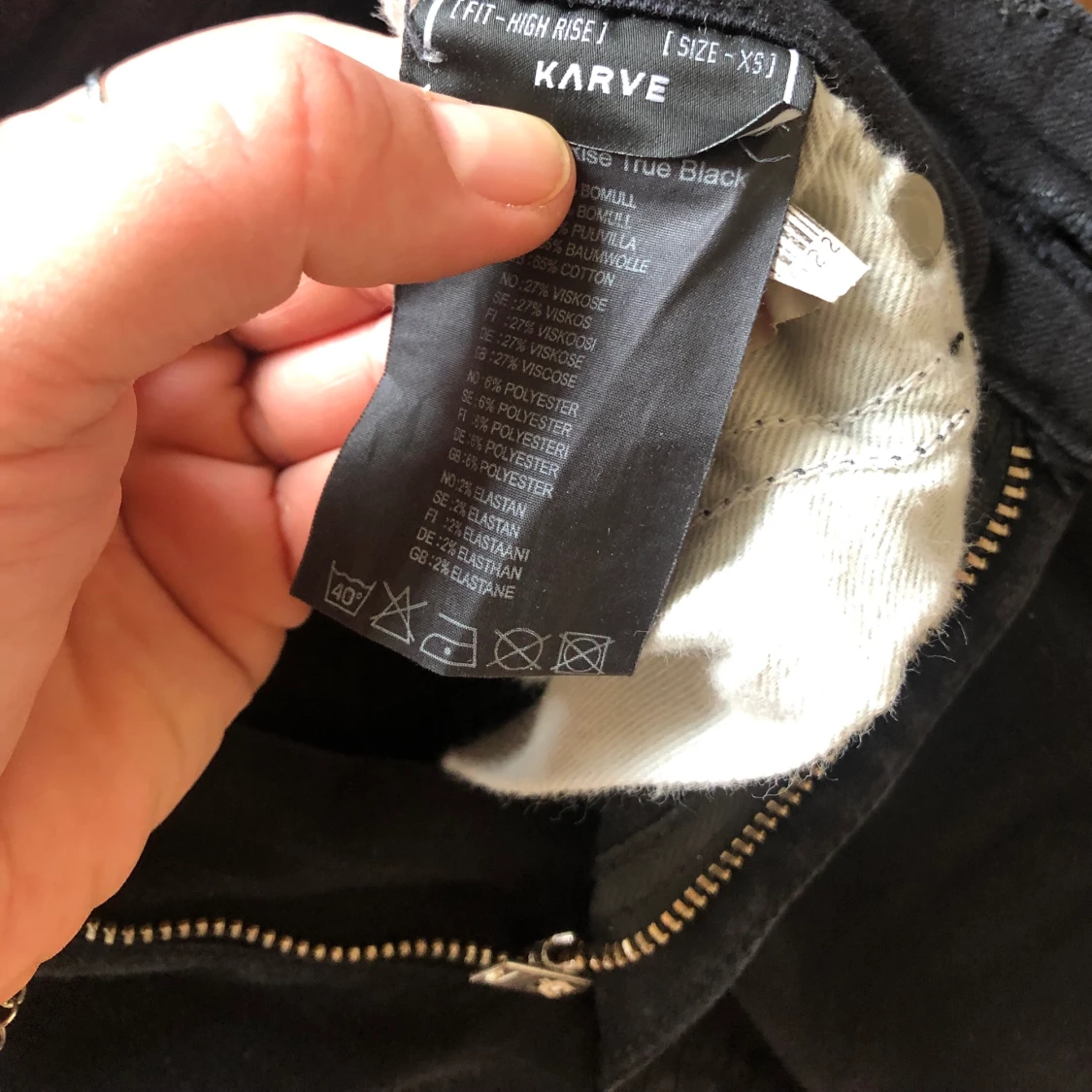 High Rise True Black Karve Skinny Jeans - 91