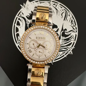 Versace klocka DAM  - Mycket bra skick, kan justeras vid storlek