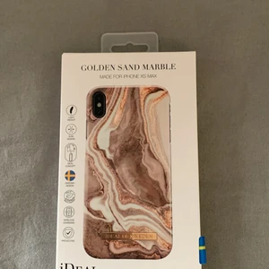 Mobilskal  - iPhone skal för XS MAX, helt nytt, köpte fel så har inte använt den, köptes för 100 så lägger ut för 80, frakten står man själv för. 🤩