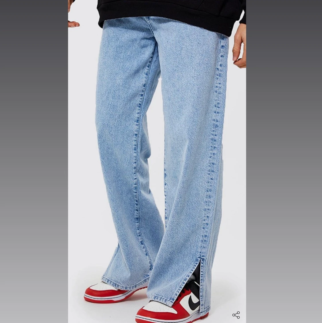 Jenas med klippt nedsida