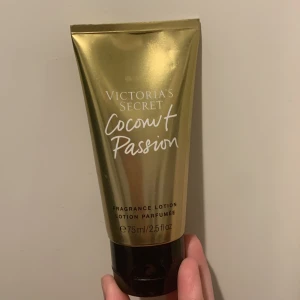 Parfym  - Använda lite köp styck eller båda