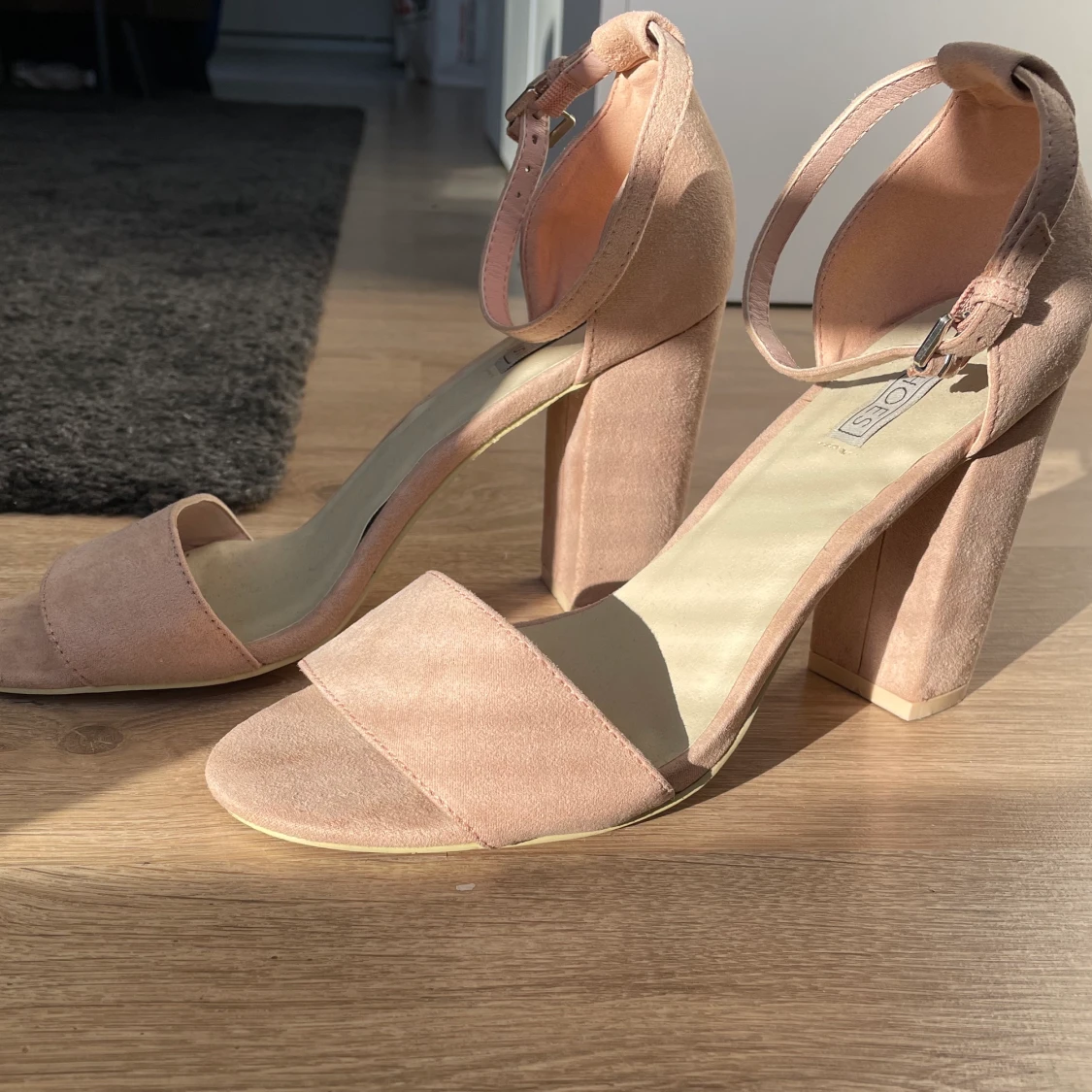 Klackskor ljusrosa - 90