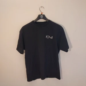 Polar Stroke Logo Tee Black T-shirt, M - Mycket bra skick.