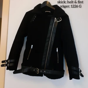 GINATRICOT JACKA STRL S - Fin jacka från GINATRICOT i STRL S, jätte fint skick. Djur & rökfritt hem 