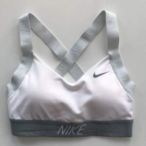 Nike sport-bh i strl xs, så fin på!!