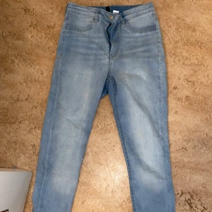 Blåa jeans storlek 38 - Blåa jeans storlek 38