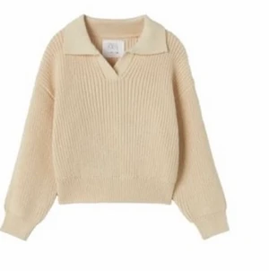 Stickad tröja tenniskrage - Underbar stickad tröja som passar till allt! Tröjan är helt slutsåld på zaras hemsida!!🌟 