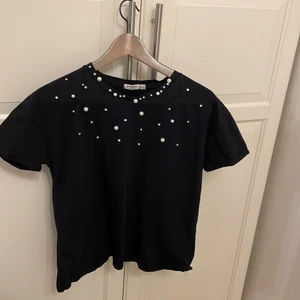 Strandivarius t-shirts storlek M  - Aldrig andvänt 