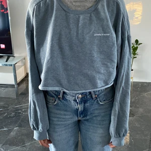 tjocktröjan  - halv kropps tjock tröjan