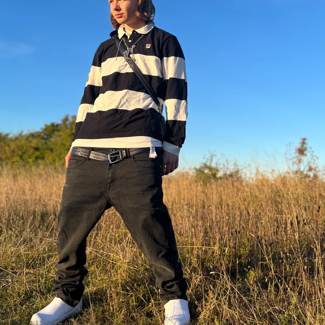 Simpel svart/vit striped Fila långärmad polo