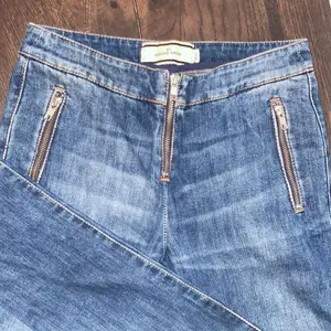 Storlek: 27 X 34 Skick: bra Super fina jeans från MALENE BIRGER