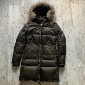 Parajumper Lingbear - I perfekt skick, inte kommit till användning. Storlek S! Kan skicka fler bilder i meddelande ⭐️ fraktas spårbart!