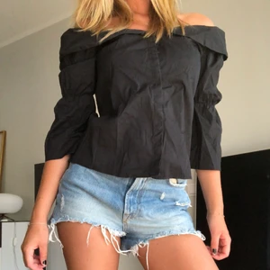 Svart blus - Svart blus/skjorta från Zara