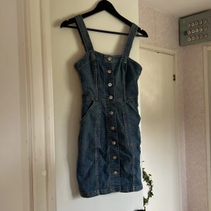 Hängselkjol - Från hm