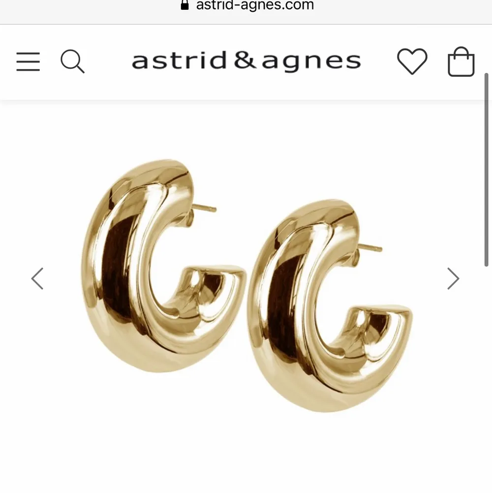 Helt oanvända örhängen från astrid & Agnes. Såå fin gullig färg men passar tyvärr inte mig☺️. Asusteet.