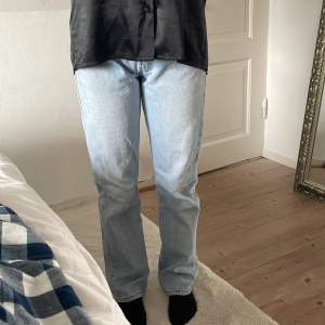 Blåa jeans från Levis