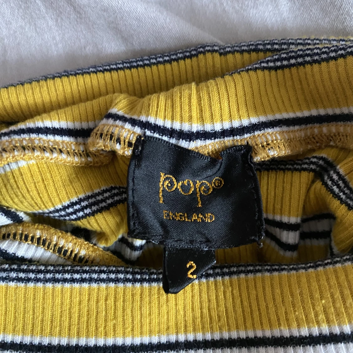Elegant randig polotröja  - 91