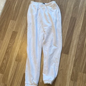 Vita mysbyxor - Vita mysbyxor, aldrig använda💞