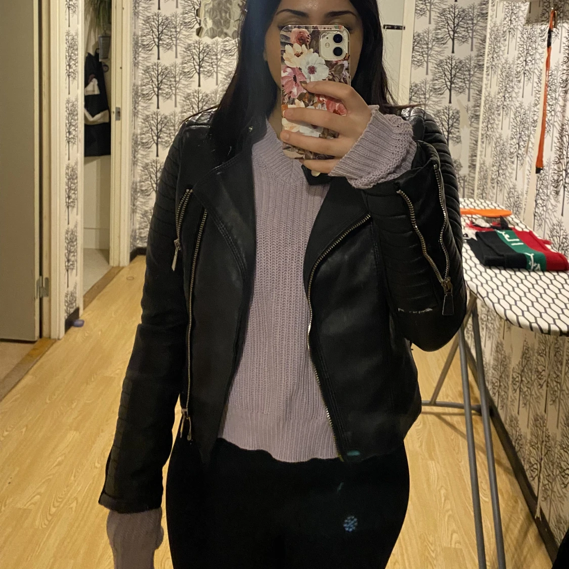 Svart skinnjacka