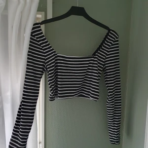 Randig topp - Randig topp från Asos Endast testad Bra skick!