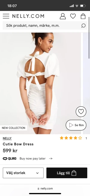Cutie Bow Dress - Helt oanvänd! Beställde för att ha som studentklänning men har hittat en annan jag ska ha istället. Hoppas någon annan kan få användning för den:) Storlek 40 men passar mig som vanligtvis har S/M. Köpare står för fraktkostnad☺️
