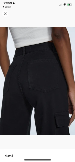 Cargobyxor - Säljer dessa jättefina och trendiga cargobyxer som tyvärr blivit för stora. Storlek 40, men passar både 38 & 42 om man vill ha oversized😊